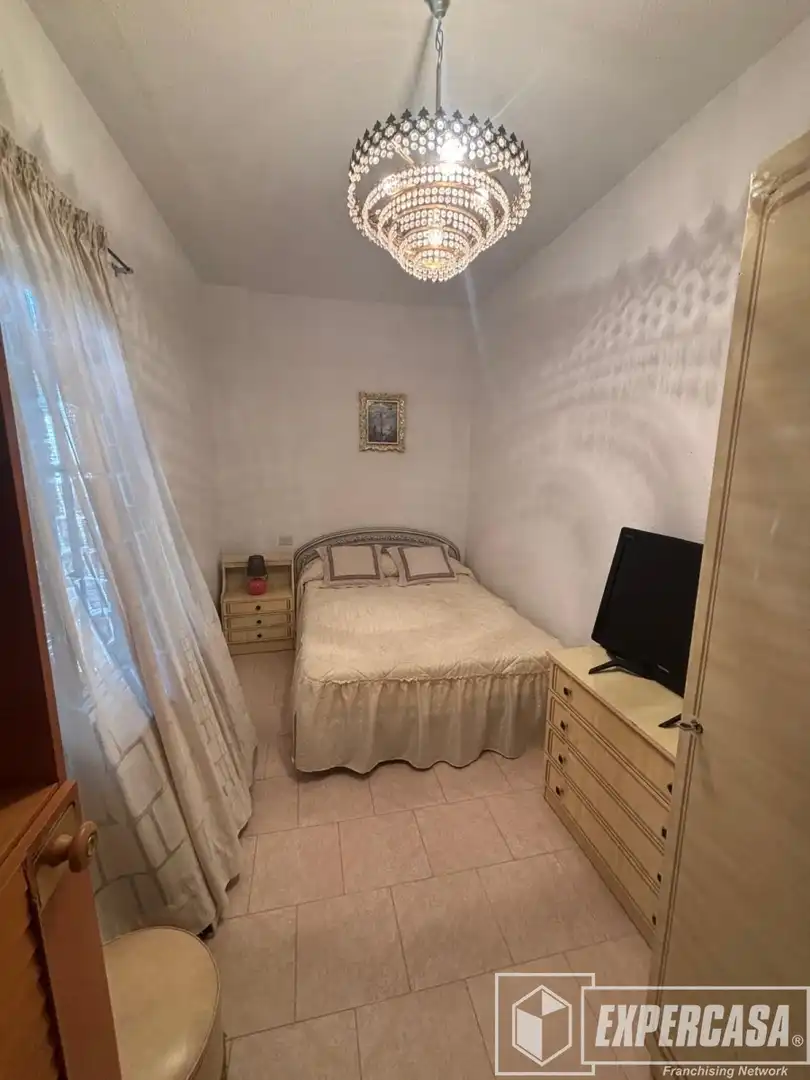 Habitación de Casa o chalet en venta en Torrent con Terraza, Trastero y Piscina