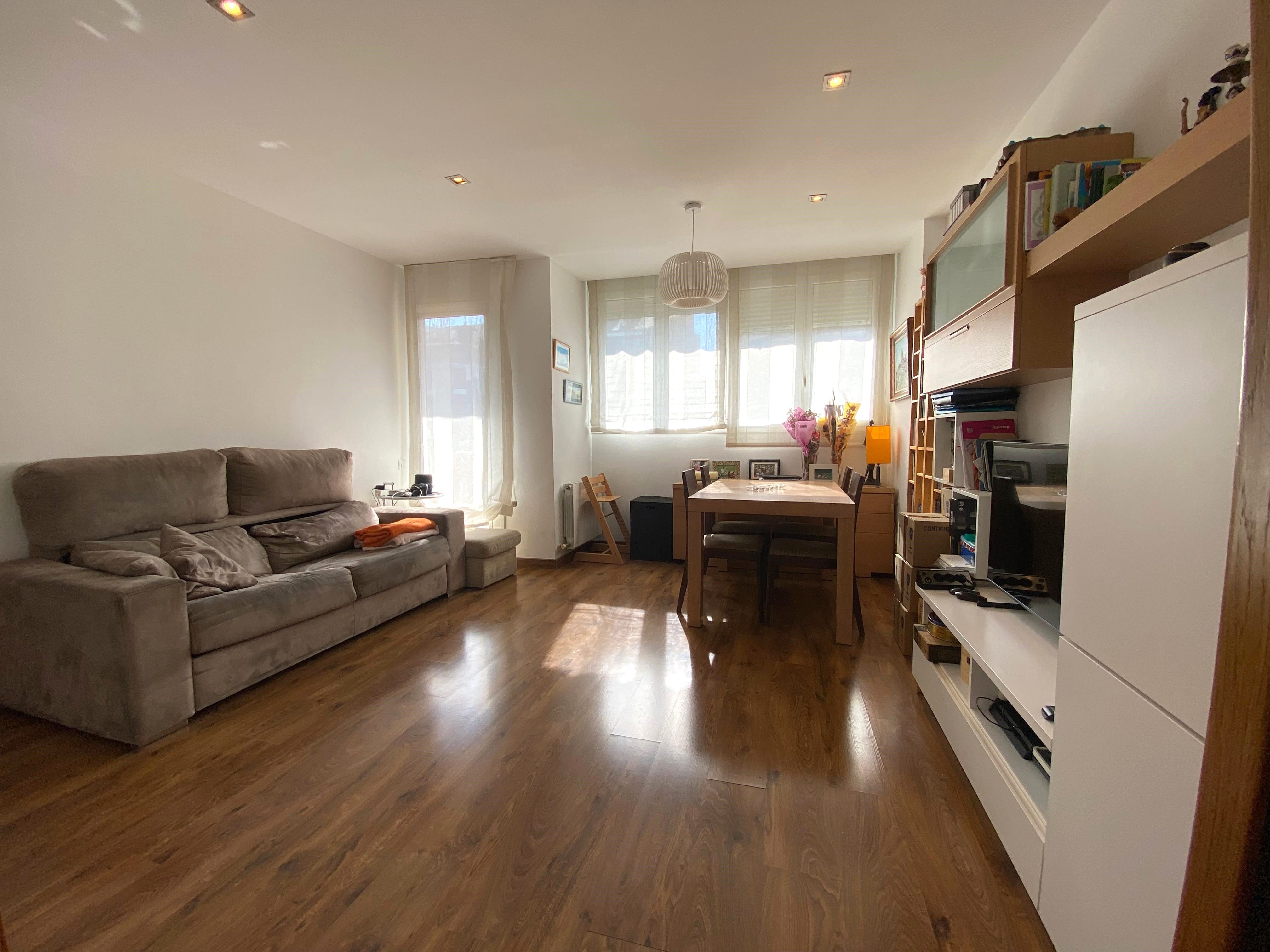 Living room of Flat for sale in  Barcelona Capital  with Heating and Balcony
