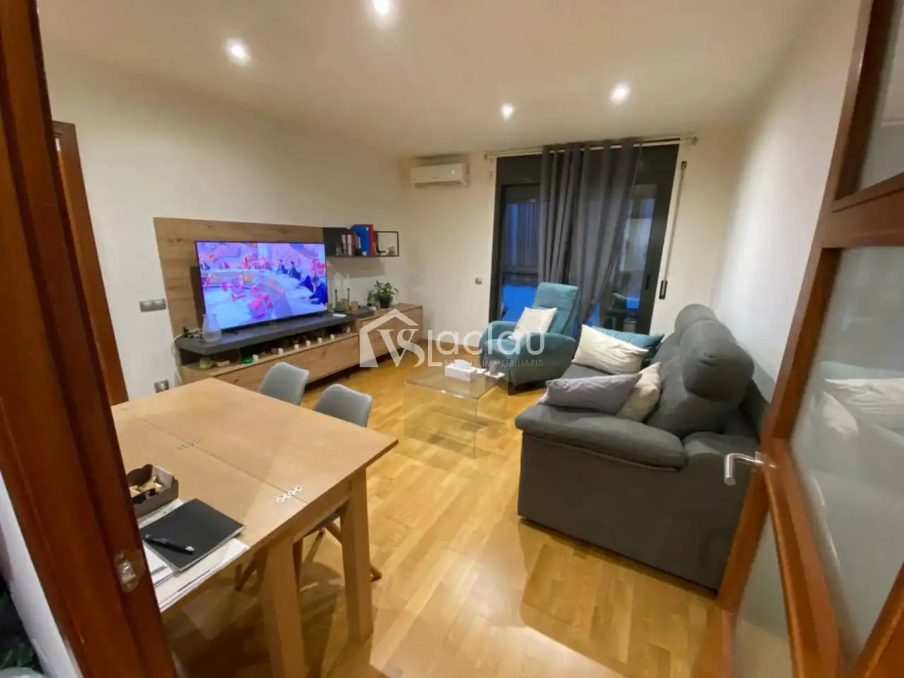 Living room of Flat for sale in Olesa de Montserrat  with Air Conditioner, Heating and Parquet flooring
