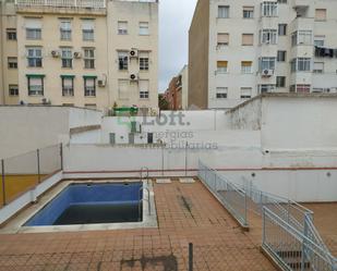 Piscina de Apartament de lloguer en Badajoz Capital amb Piscina comunitària