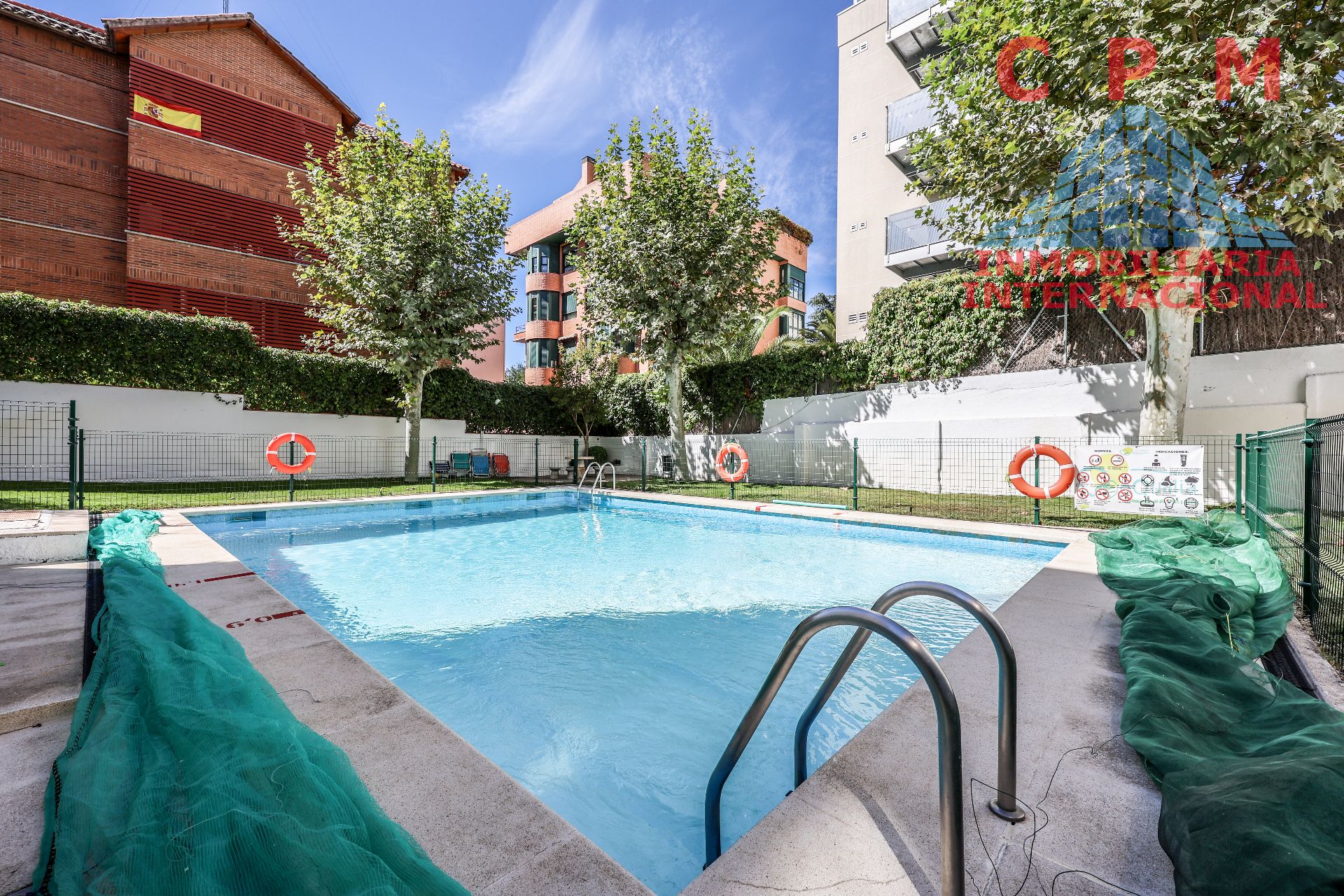 Piscina de Pis de lloguer en  Madrid Capital amb Aire condicionat, Calefacció i Parquet