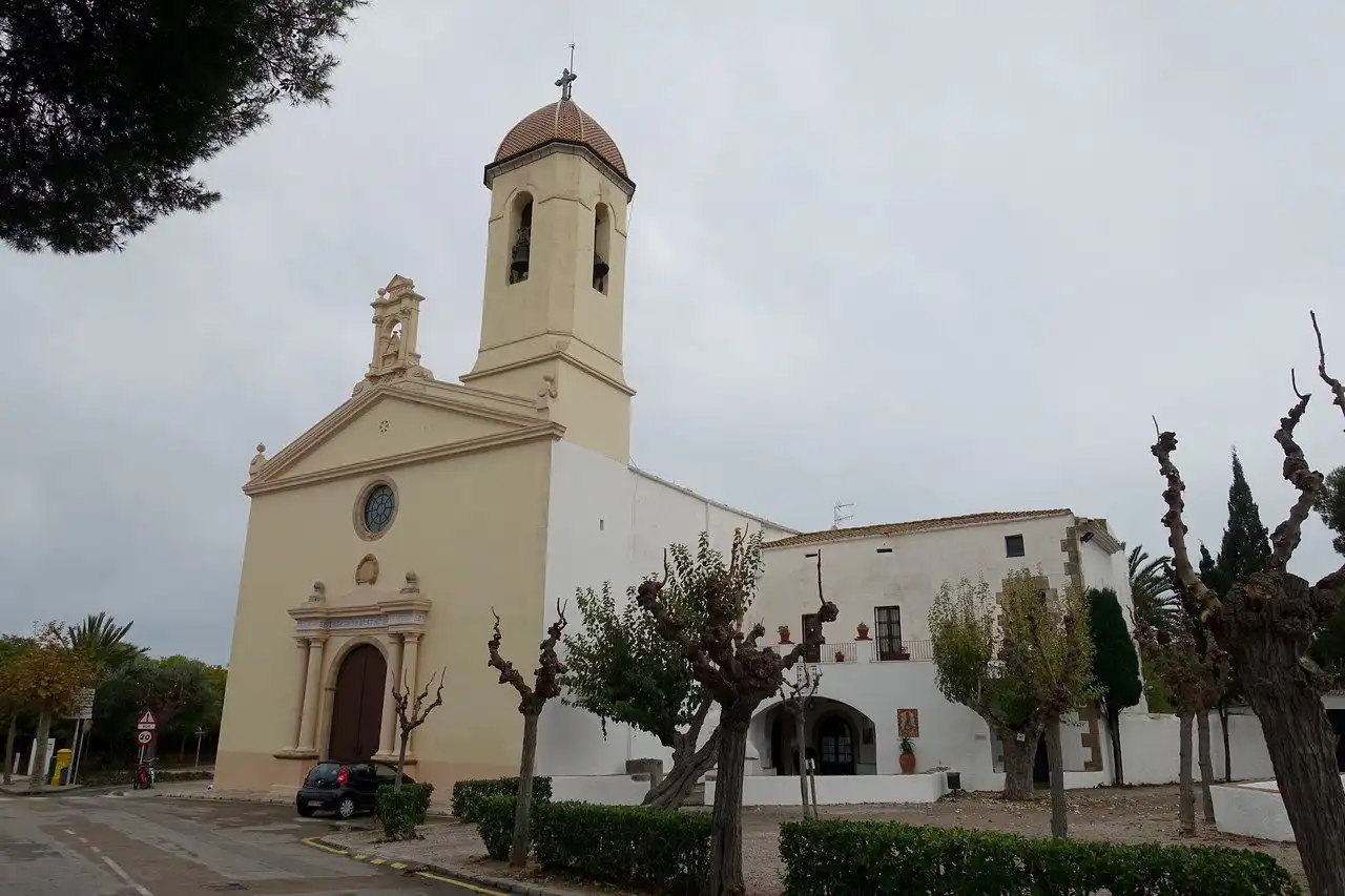 Vista exterior de Garatge de lloguer en Sitges
