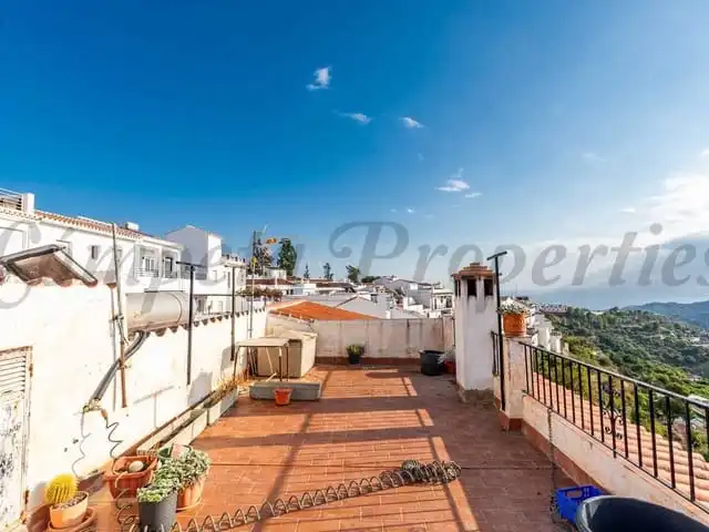 Casa adosada en venta en Frigiliana