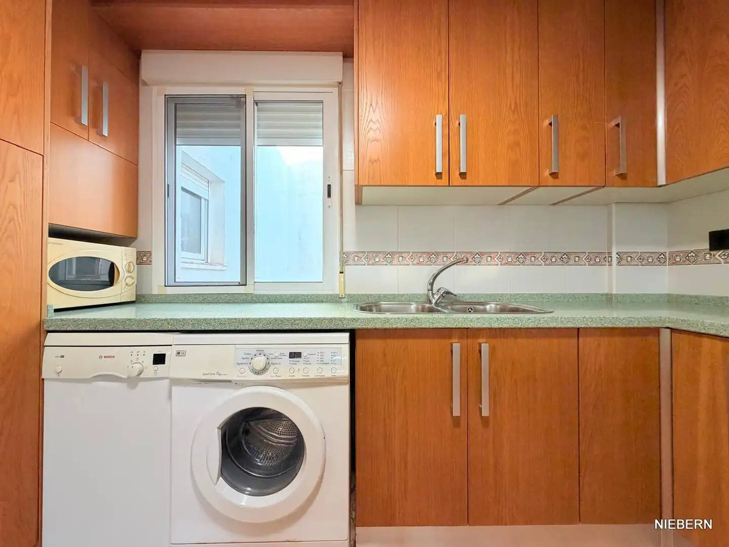 Cocina de Piso de alquiler en Cartagena con Aire acondicionado, Amueblado y Horno