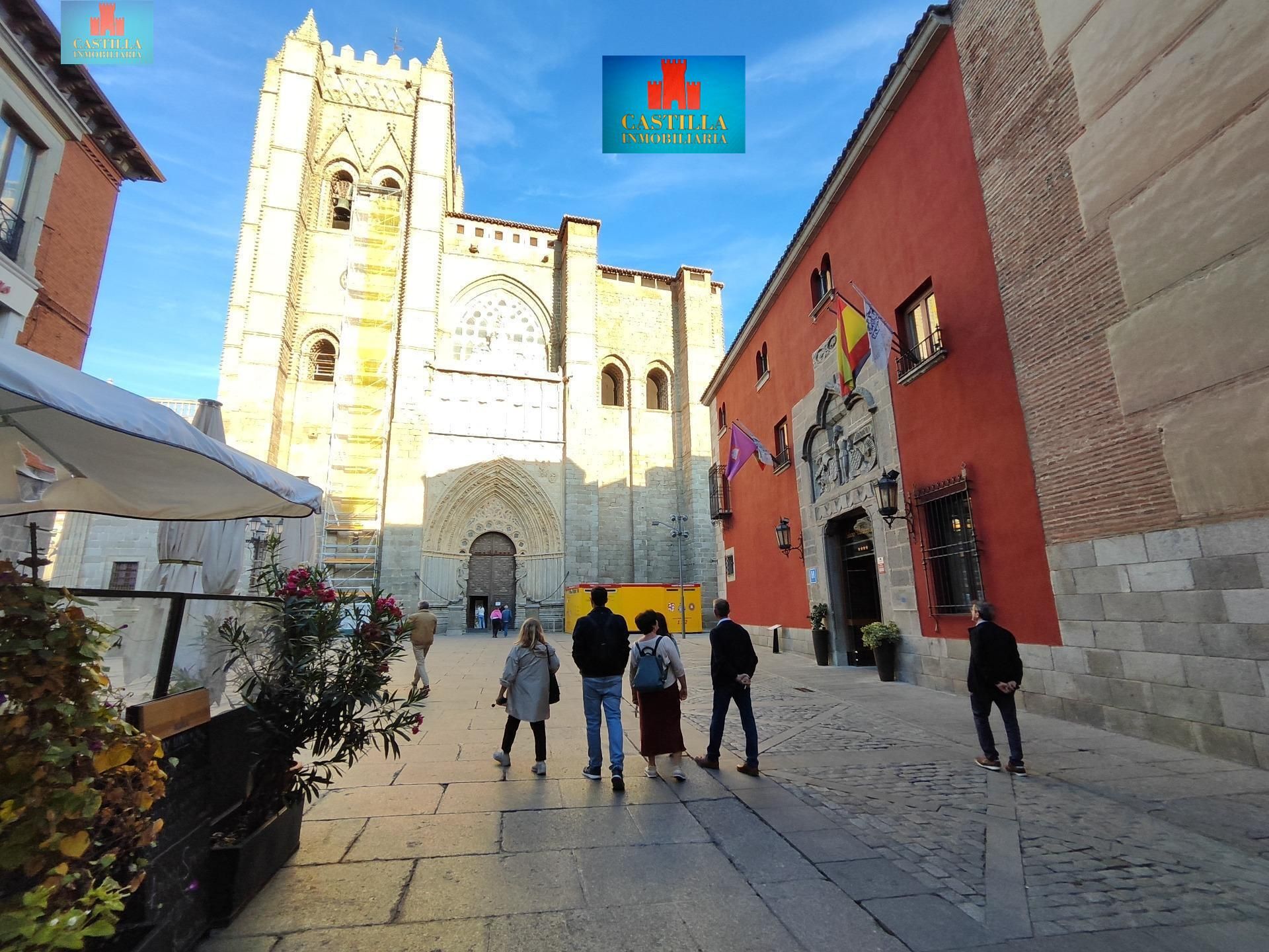 Vista exterior de Garatge en venda en Ávila Capital