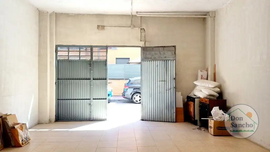 Business premises for sale in Delicias, imagen 2