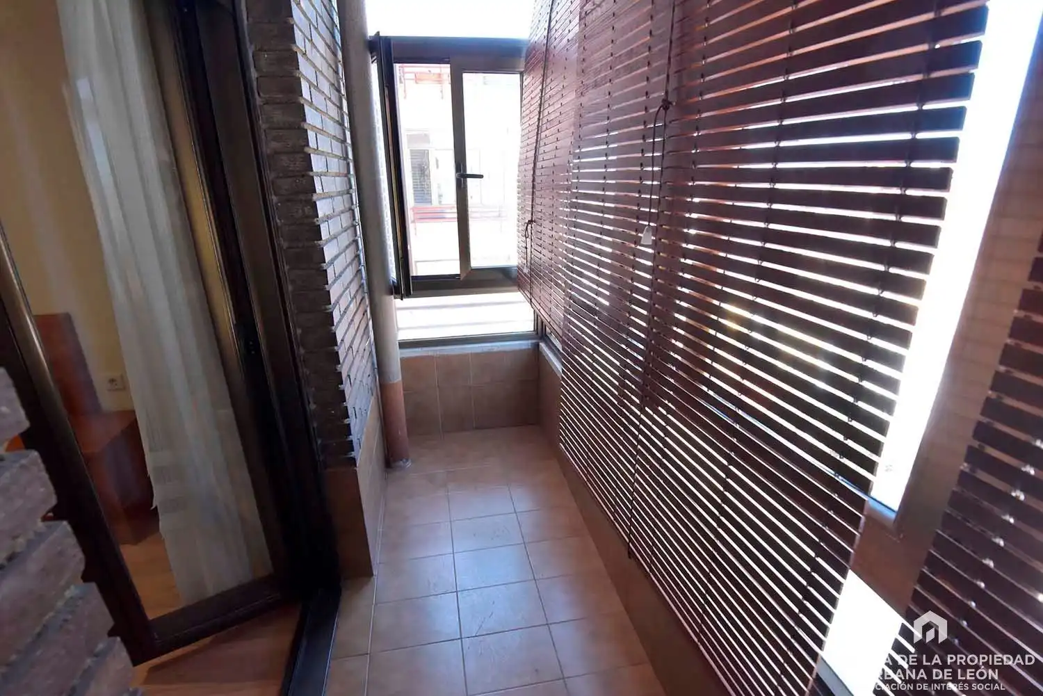 Balcony of Flat for rent in León Capital   with Heating and Furnished