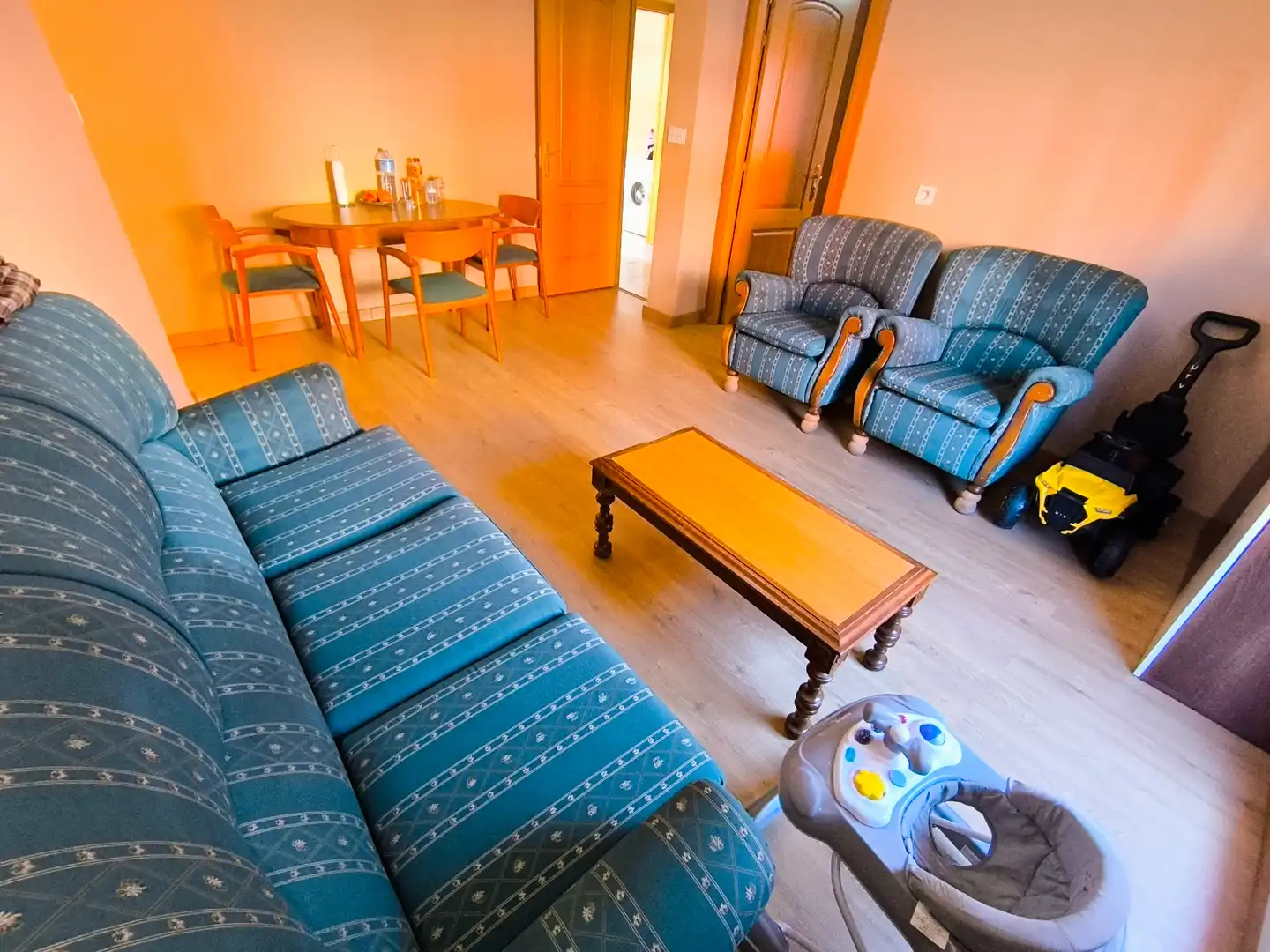 Living room of Flat for sale in Venta de Baños  with Heating, Terrace and Furnished