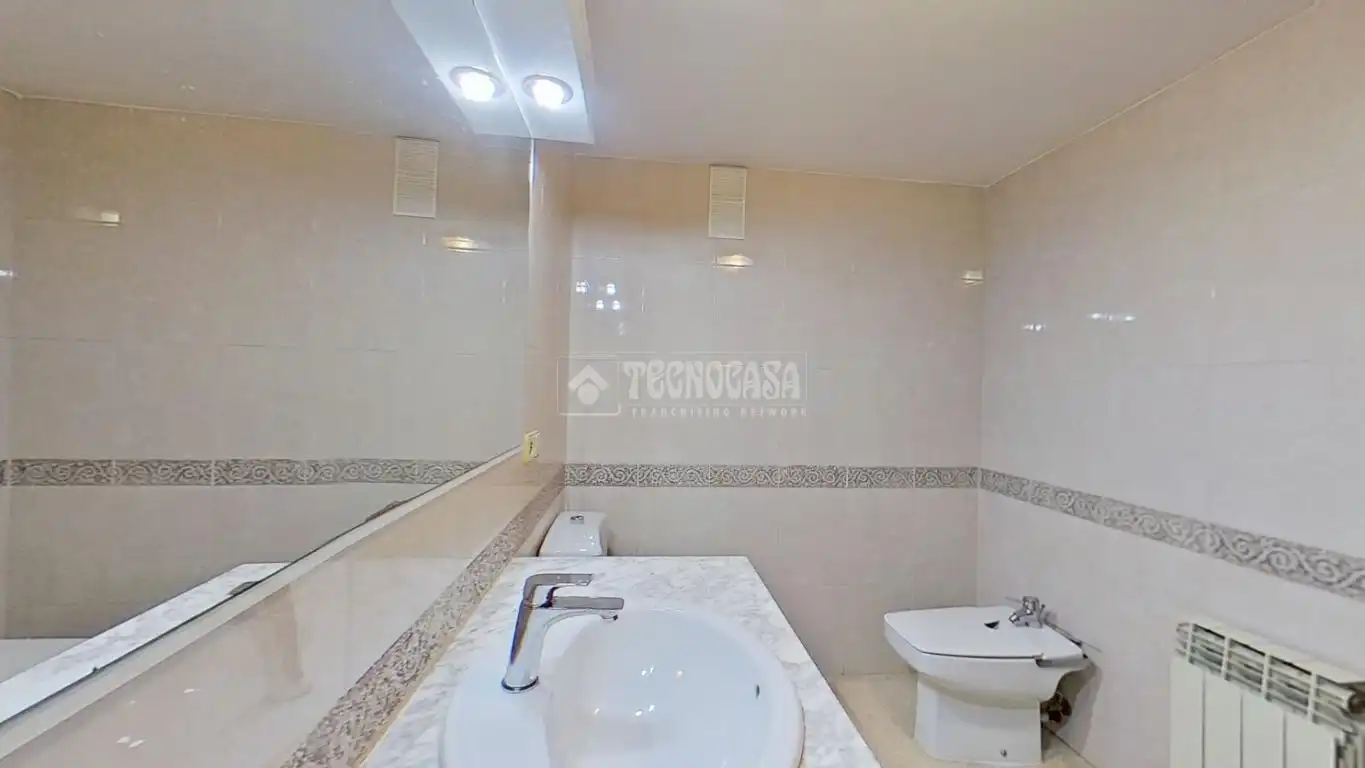 Baño de Piso en venta en Manresa con Aire acondicionado, Calefacción y Balcón
