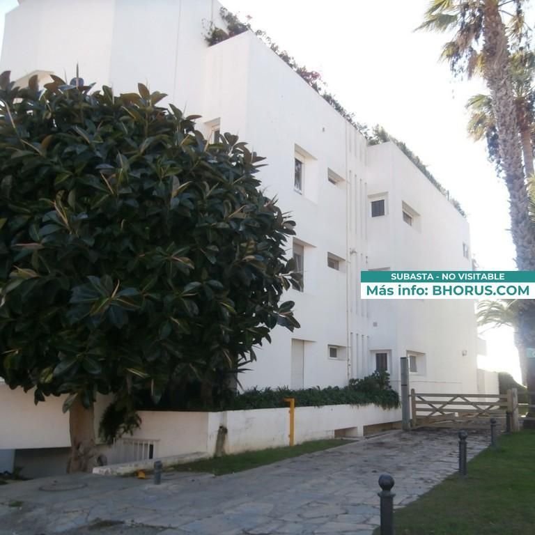 Exterior view of Flat for sale in Sotogrande  with Private garden and Swimming Pool