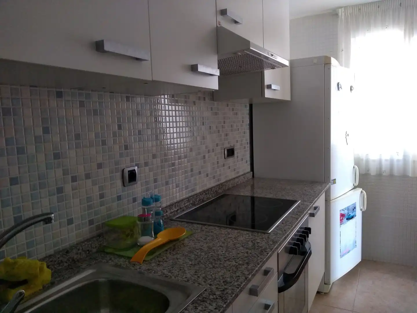 Küche von Wohnungen zur Miete in La Manga del Mar Menor mit Klimaanlage, Terrasse und Möbliert
