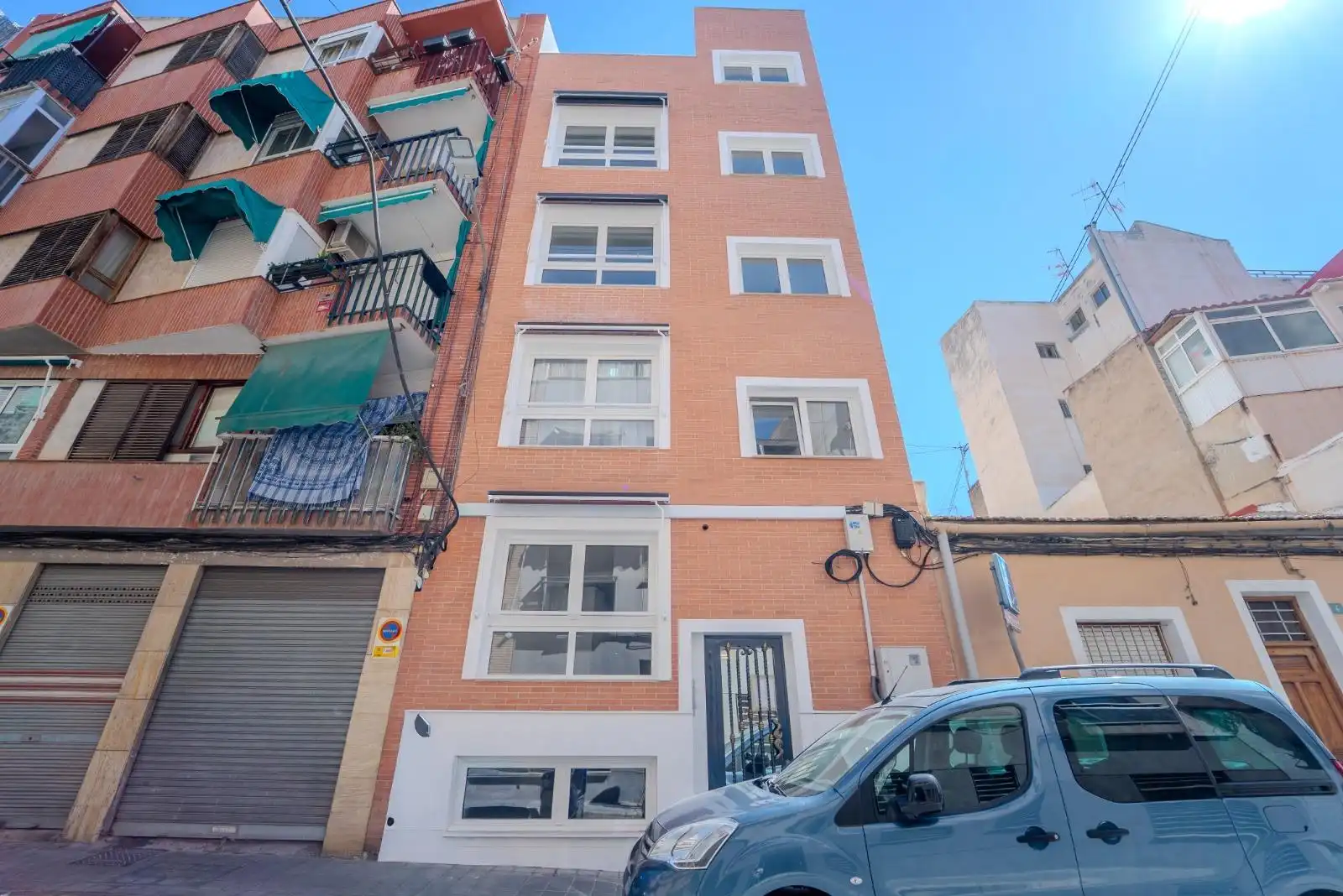 Vista exterior de Edificio en venta en Alicante / Alacant