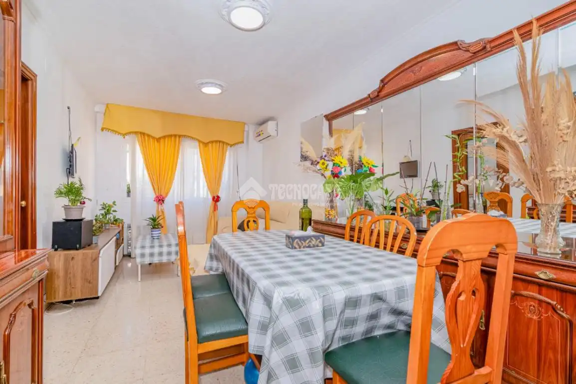 Comedor de Piso en venta en Lucena con Aire acondicionado