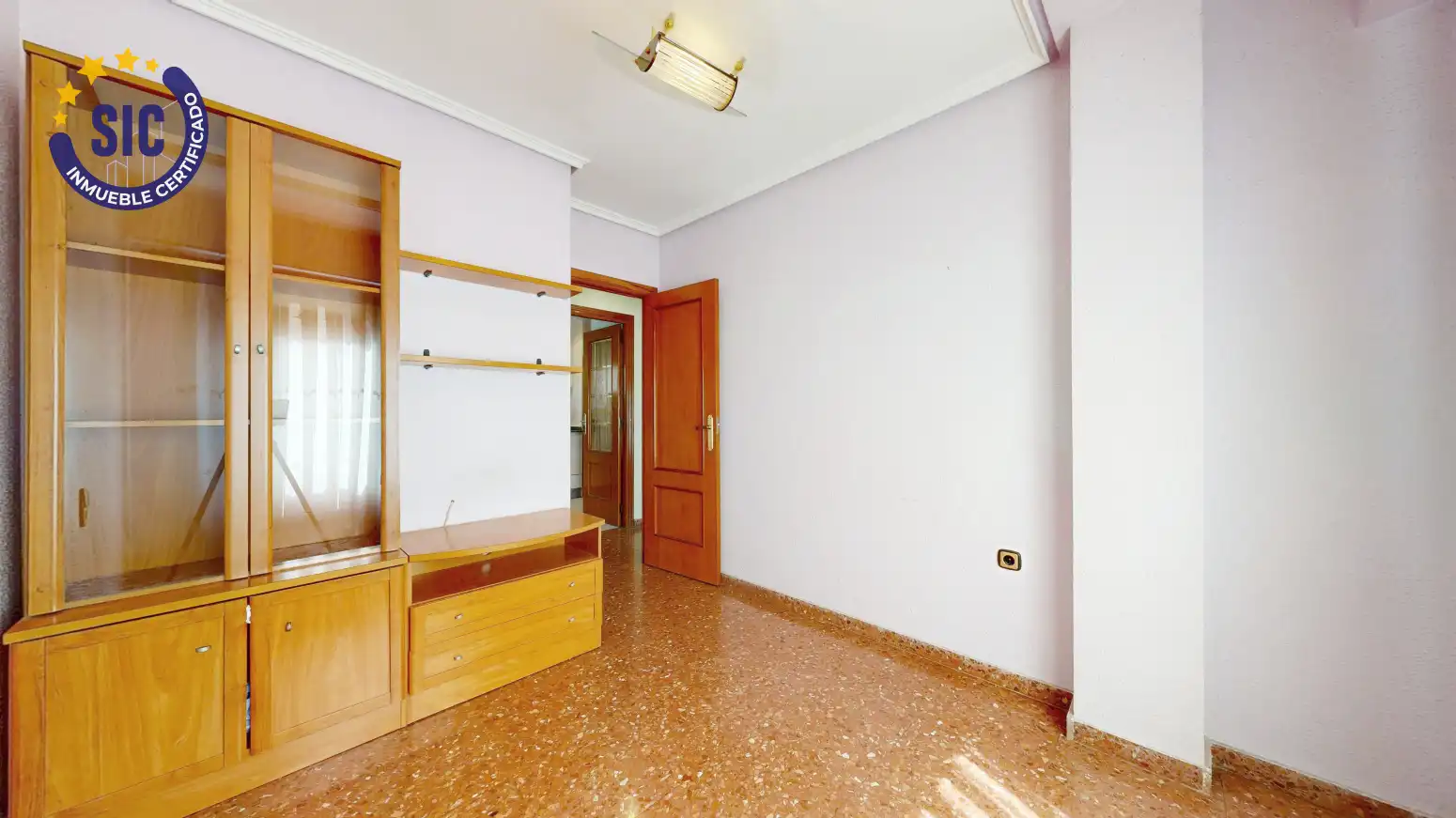 Flat for sale in Torrent  with Balcony