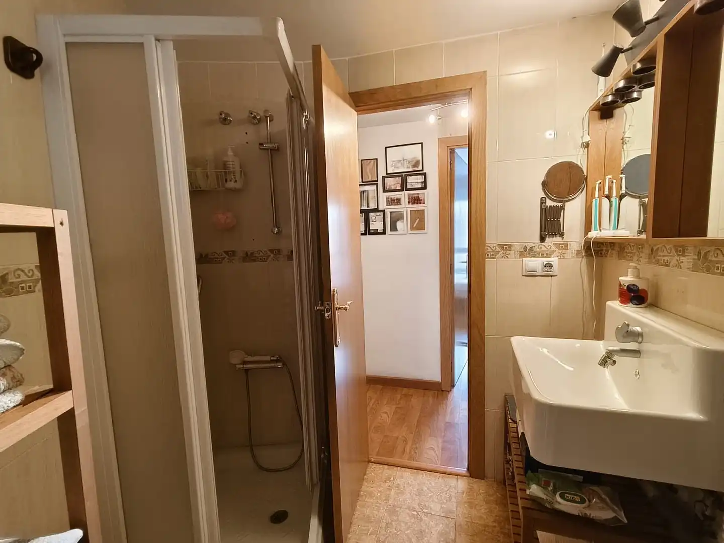 Baño de Piso en venta en Alicante / Alacant con Aire acondicionado, Amueblado y Balcón