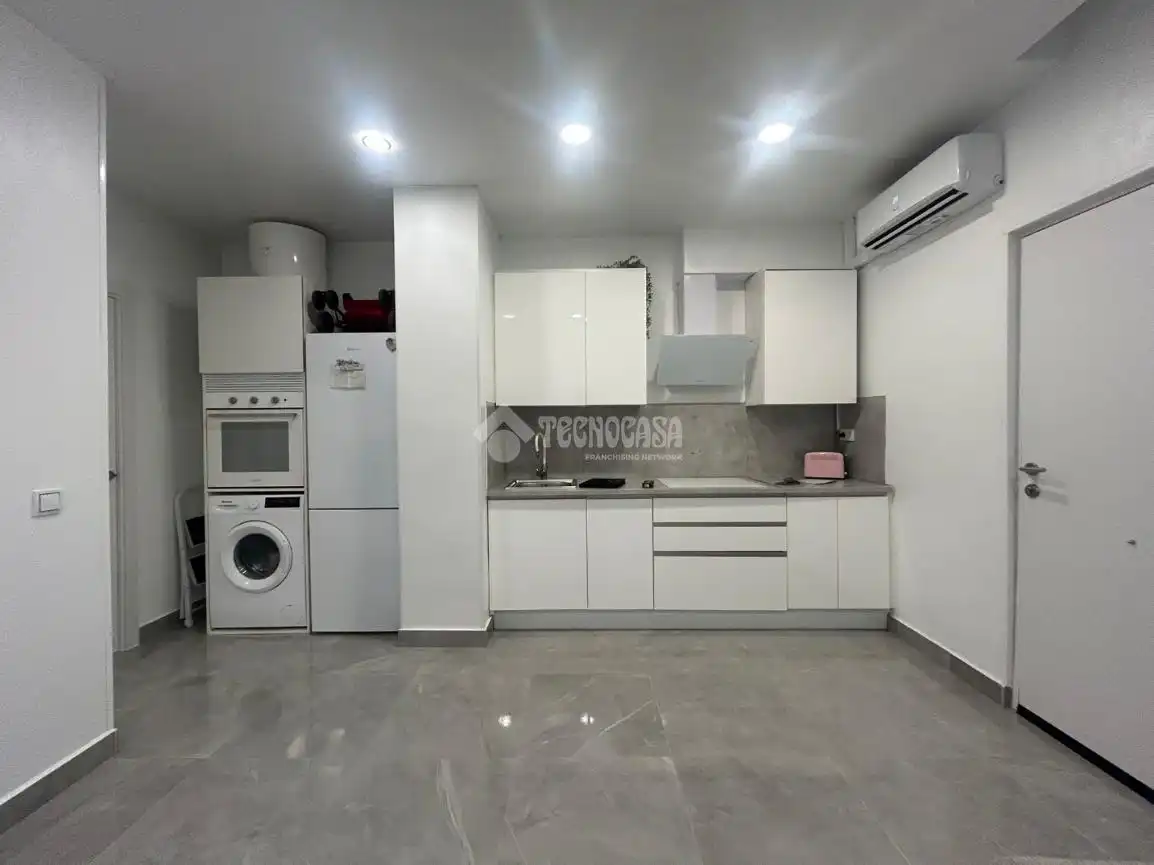 Cocina de Piso en venta en Barcelona con Aire acondicionado y Amueblado