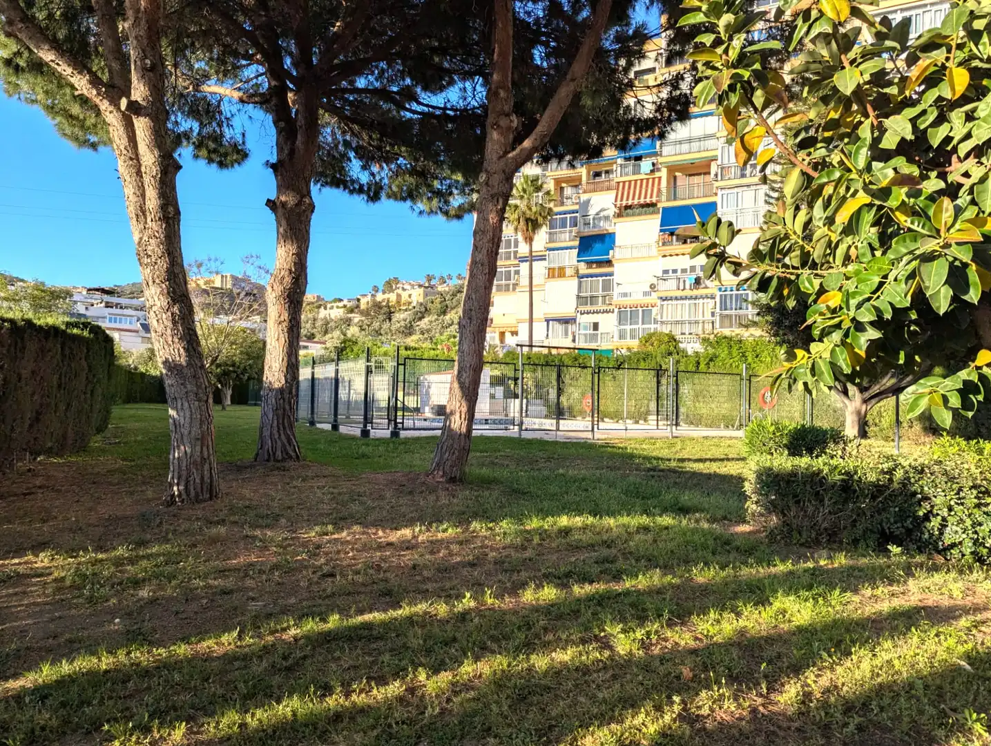 Außenansicht von Wohnung zum Verkauf in Rincón de la Victoria mit Klimaanlage, Terrasse und Möbliert