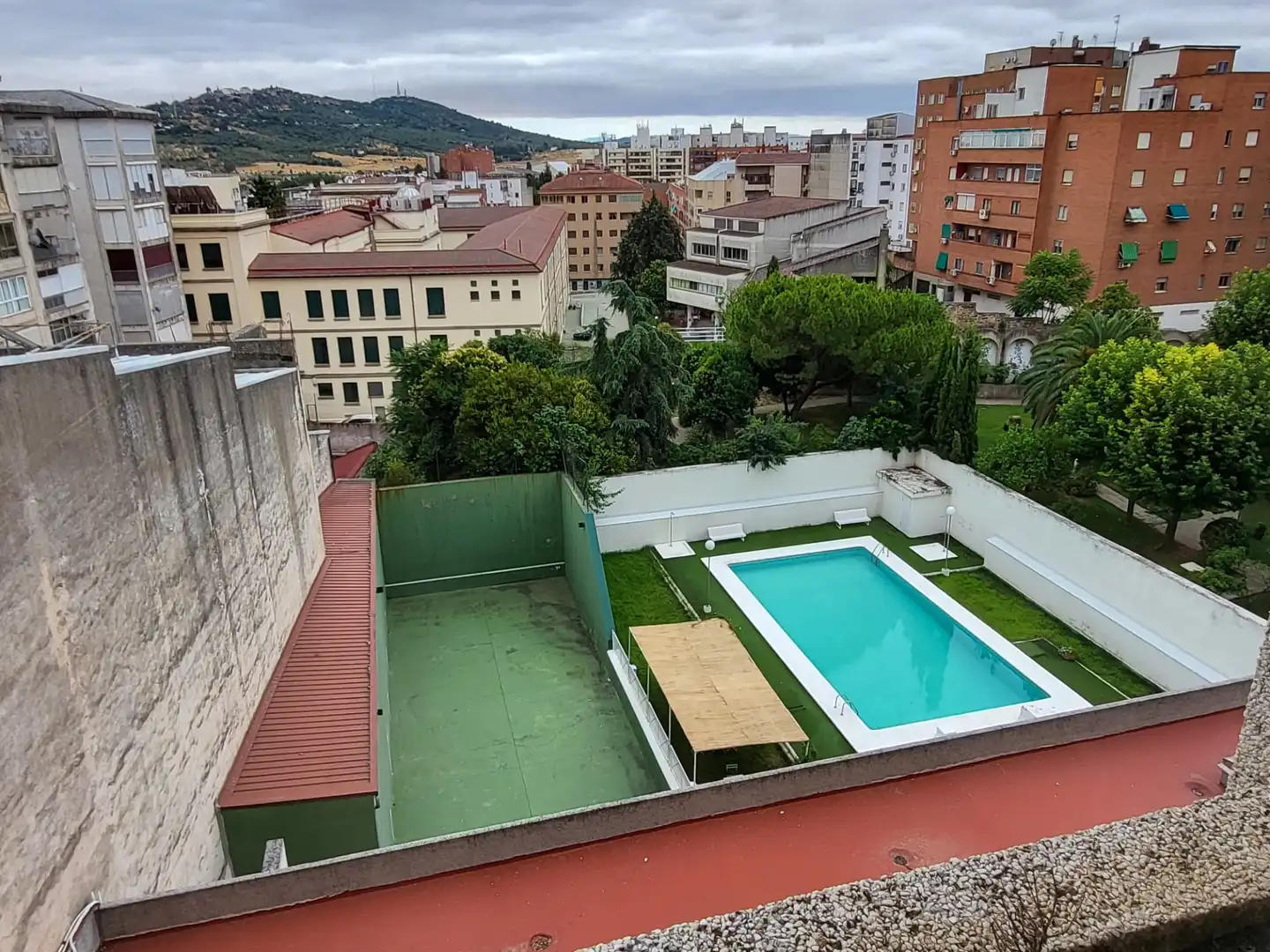 Swimming pool of Flat for rent in Cáceres  with Air Conditioner and Heating