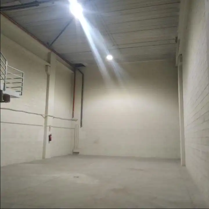Nau industrial de lloguer a Villaverde, imagen 8