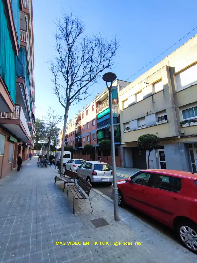 Vista exterior de Pis en venda en Polinyà amb Aire condicionat, Calefacció i Parquet