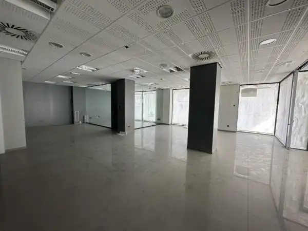 Local comercial en venda a Novelda, imagen 2