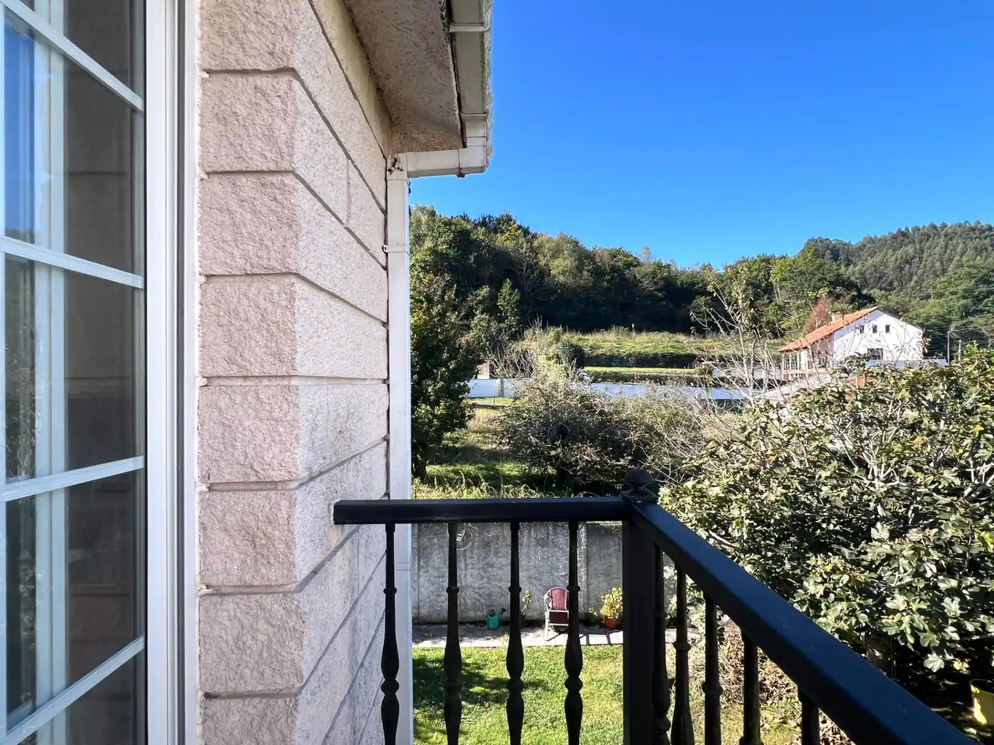 Balcony of Houses for sale in Bergondo, A Coruña