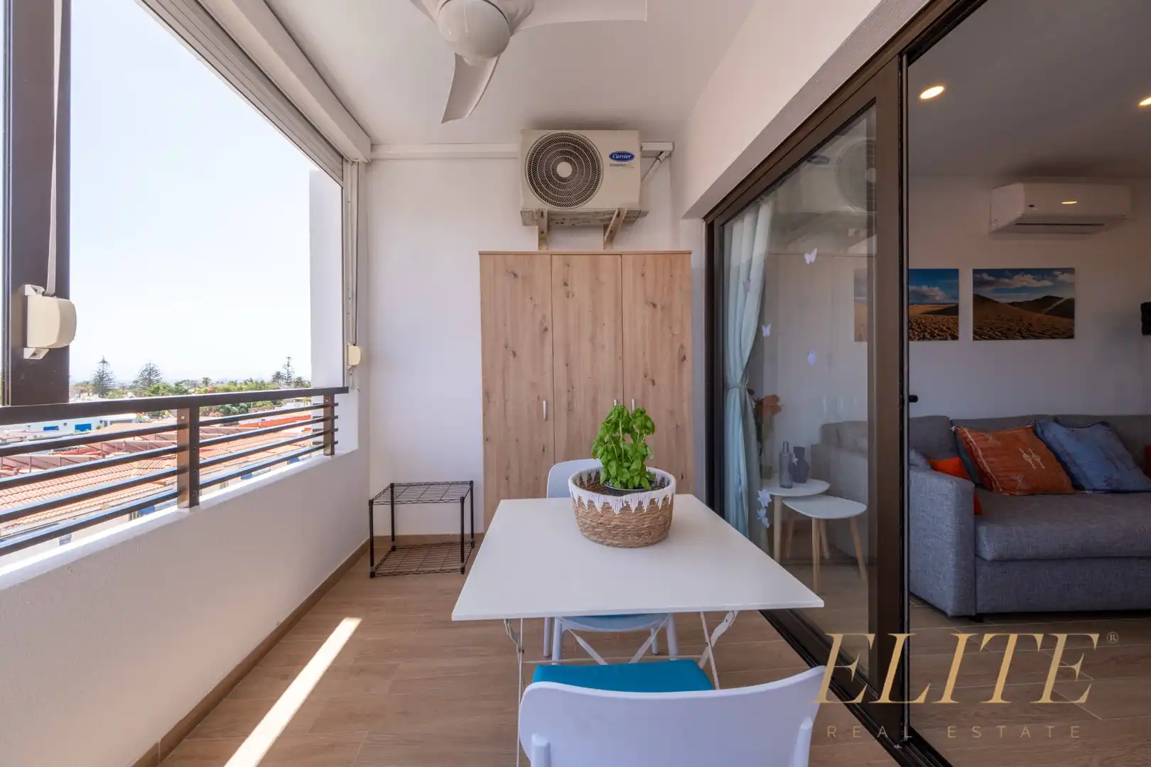 Terrassa de Apartament en venda en San Bartolomé de Tirajana amb Aire condicionat, Jardí privat i Moblat
