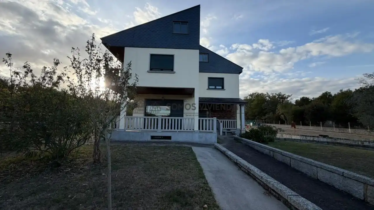 Exterior view of Houses for sale in San Cibrao das Viñas  with Heating, Private garden and Storage room