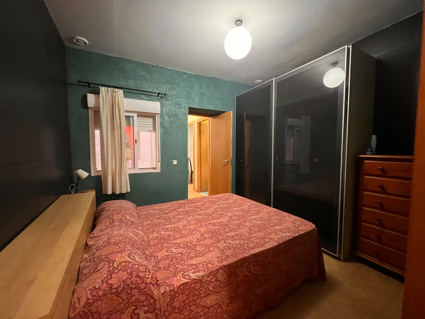 Bedroom of Flat for sale in Cádiz  with Parquet flooring, Furnished and Oven