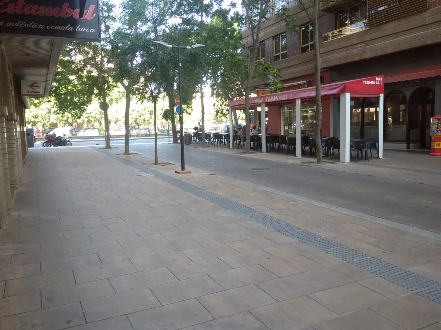 Local comercial en venta en Calle de la Reina Fabiola 37, imagen 16