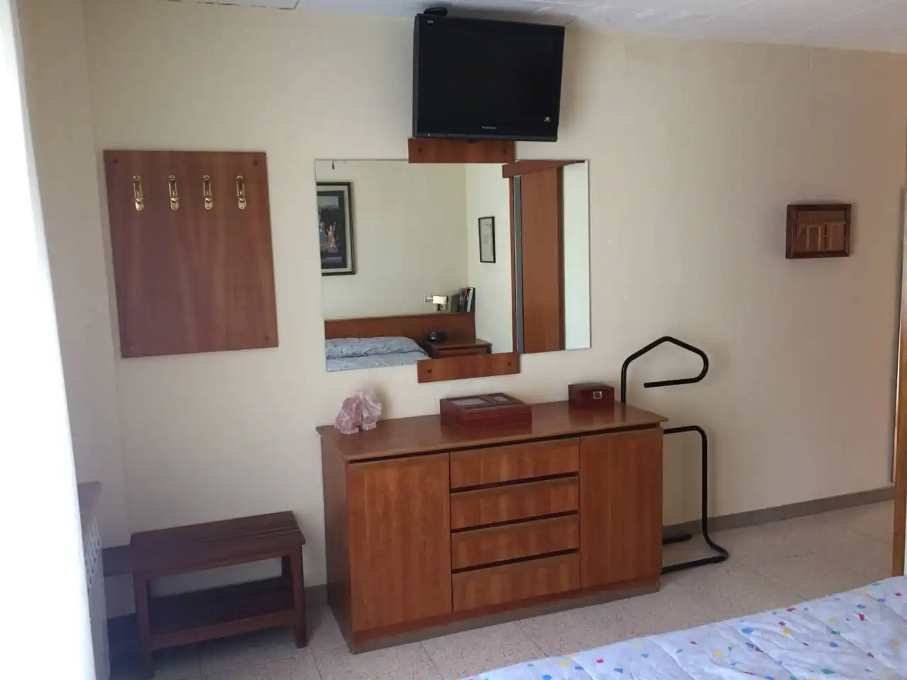 Schlafzimmer von Einfamilien-Reihenhaus zum Verkauf in Terrassa mit Heizung, Terrasse und Schwimmbad