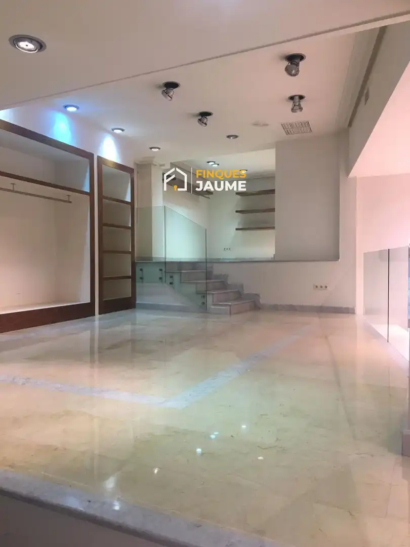 Business premises to rent in ALCALDE ROVIRA ROURE