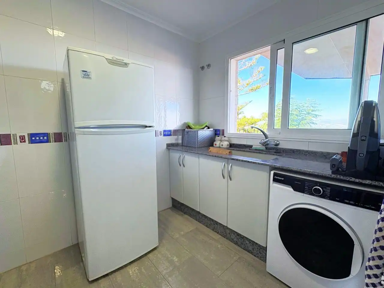 Cocina de Casa o chalet en venta en Chiva con Aire acondicionado, Jardín privado y Terraza