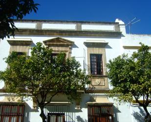 Vista exterior de Casa o xalet en venda en El Puerto de Santa María amb Aire condicionat, Terrassa i Traster