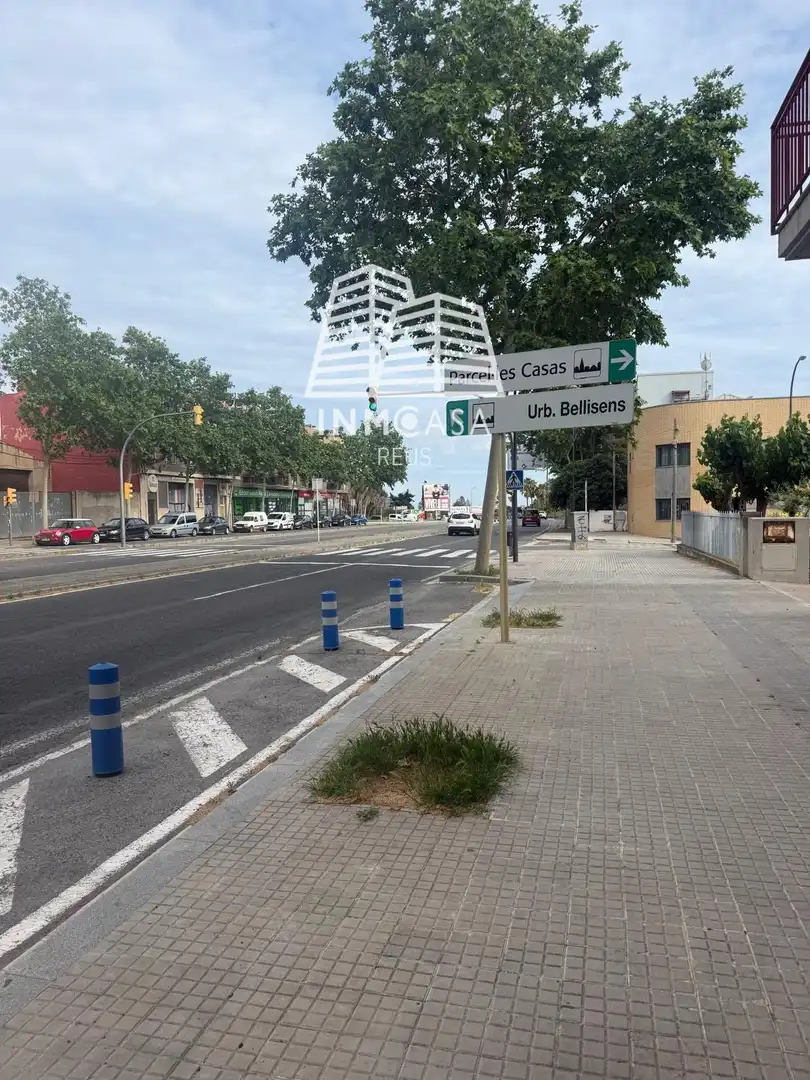 Exterior view of Commercial properties for rent in Reus
