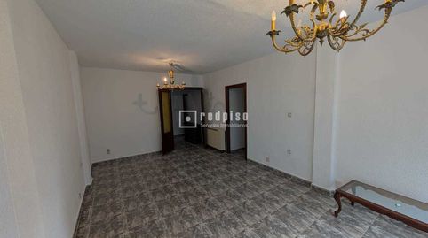 Foto 3 de Piso en venta en Illescas, Aluche, Madrid Capital