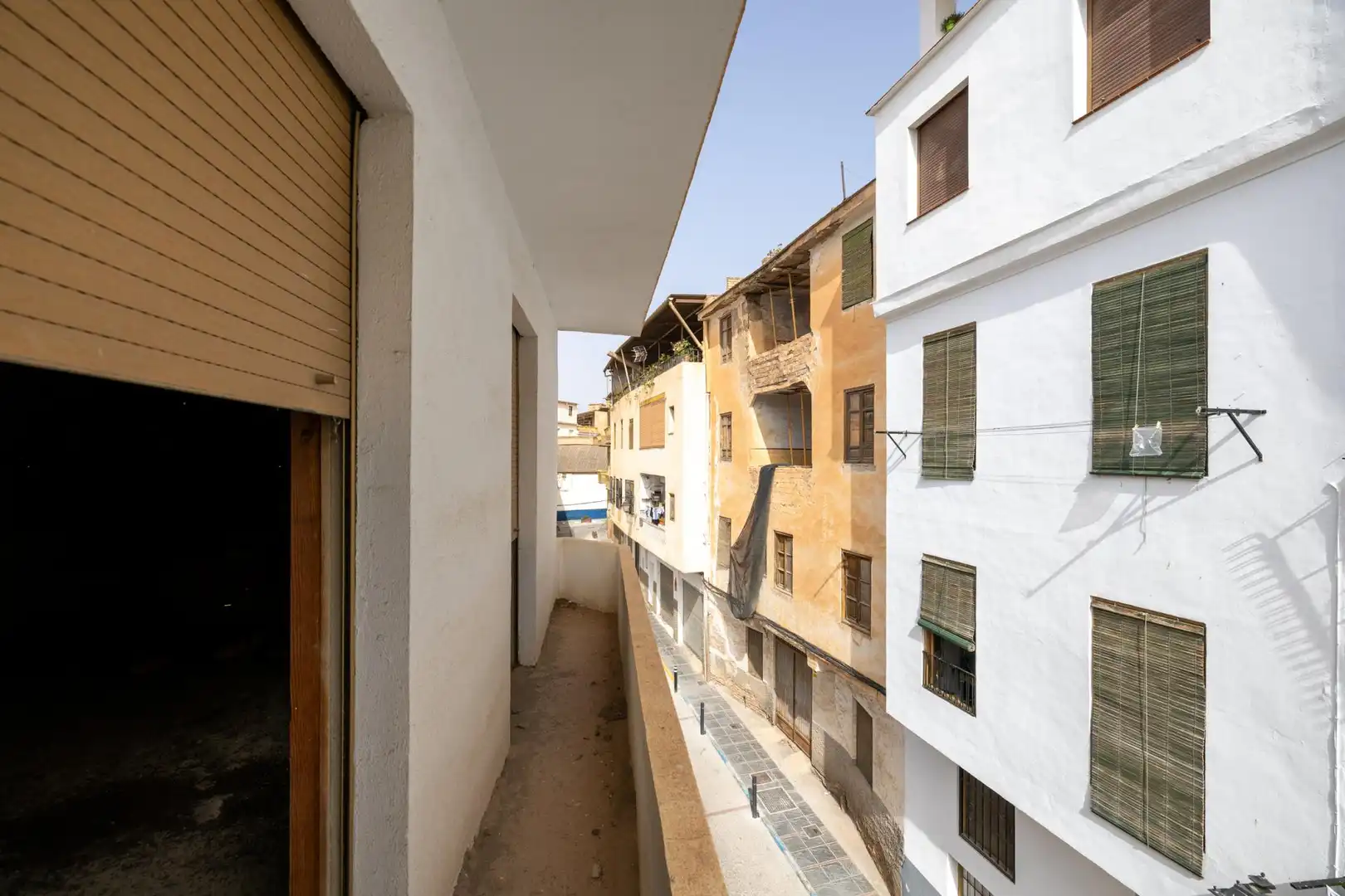 Vista exterior de Edificio en venta en Lanjarón