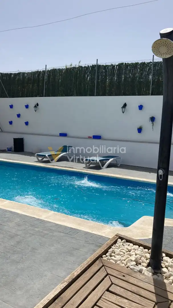 Schwimmbecken von Country house zum Verkauf in Lucena mit Schwimmbad und Möbliert