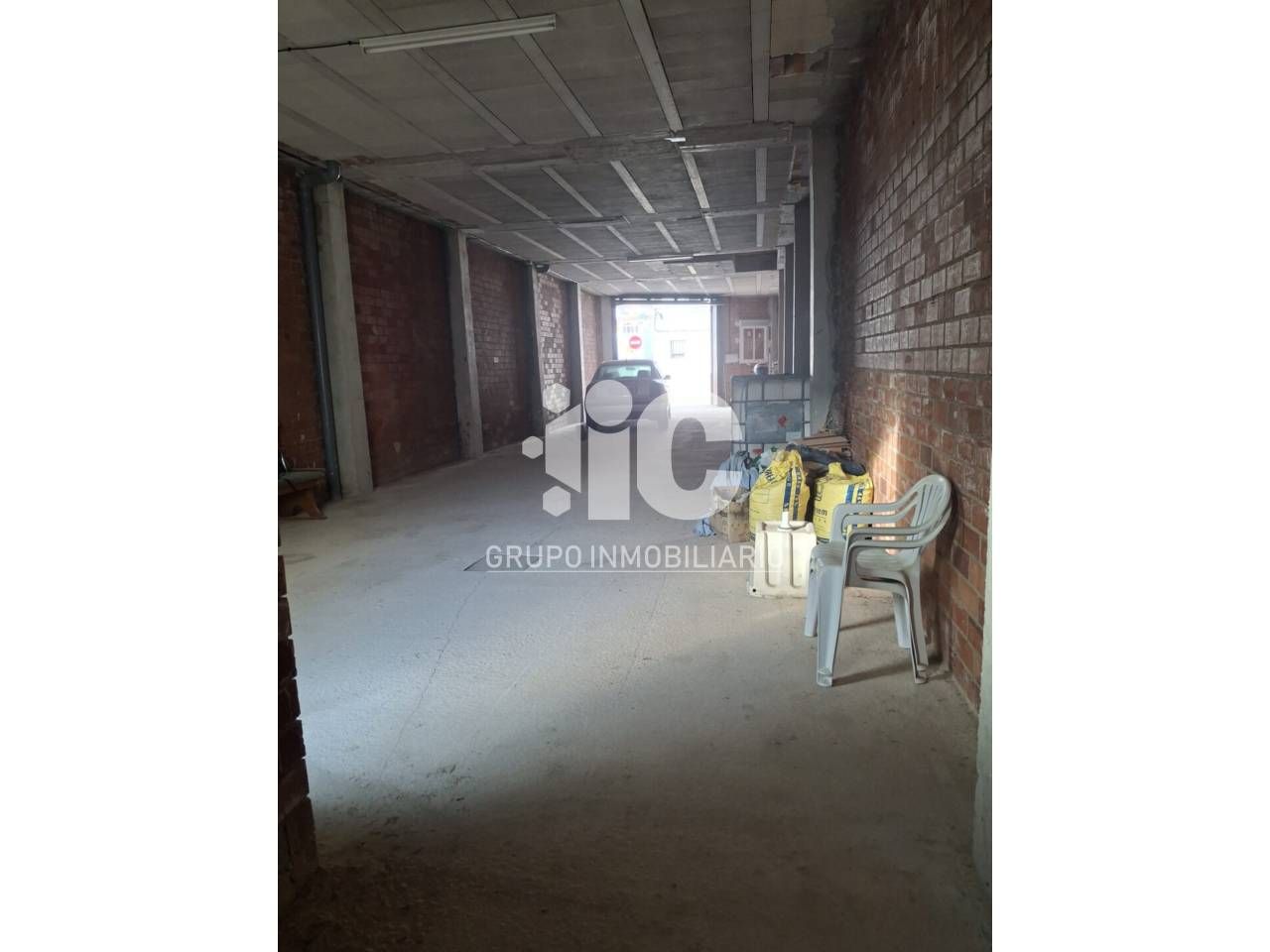 Garage zum Verkauf in Luque