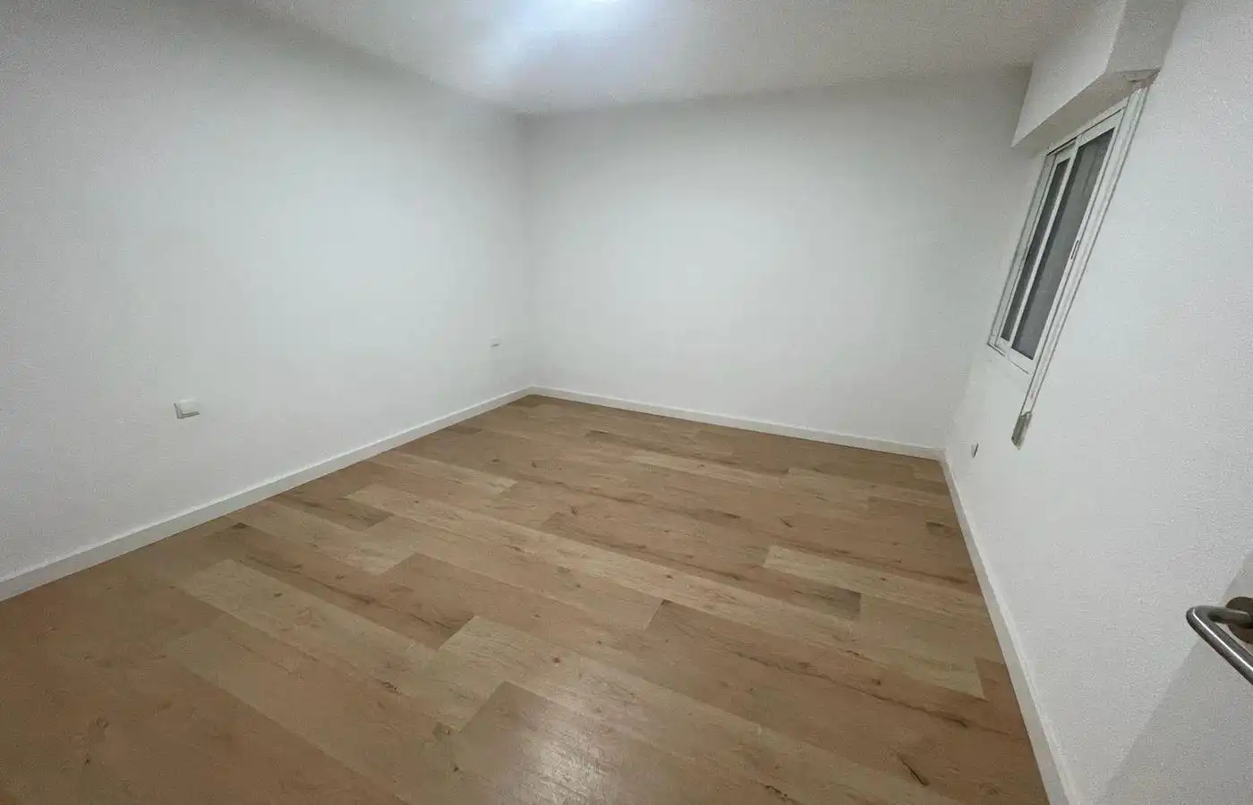 Habitación de Piso en venta en Alcanar con Parquet y Balcón