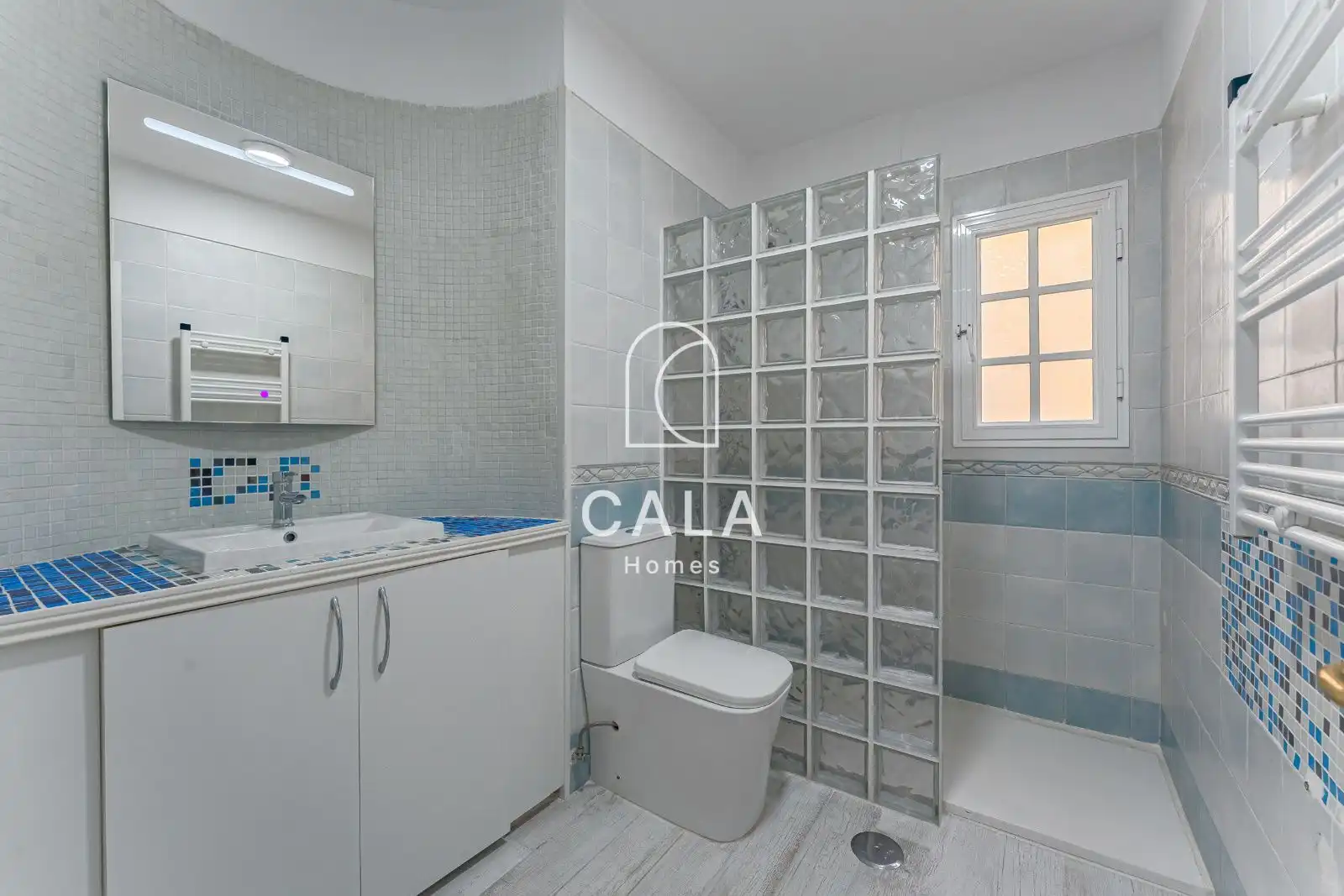 Bathroom of Apartments for sale in Adeje  with Terrace, Swimming Pool and Community pool