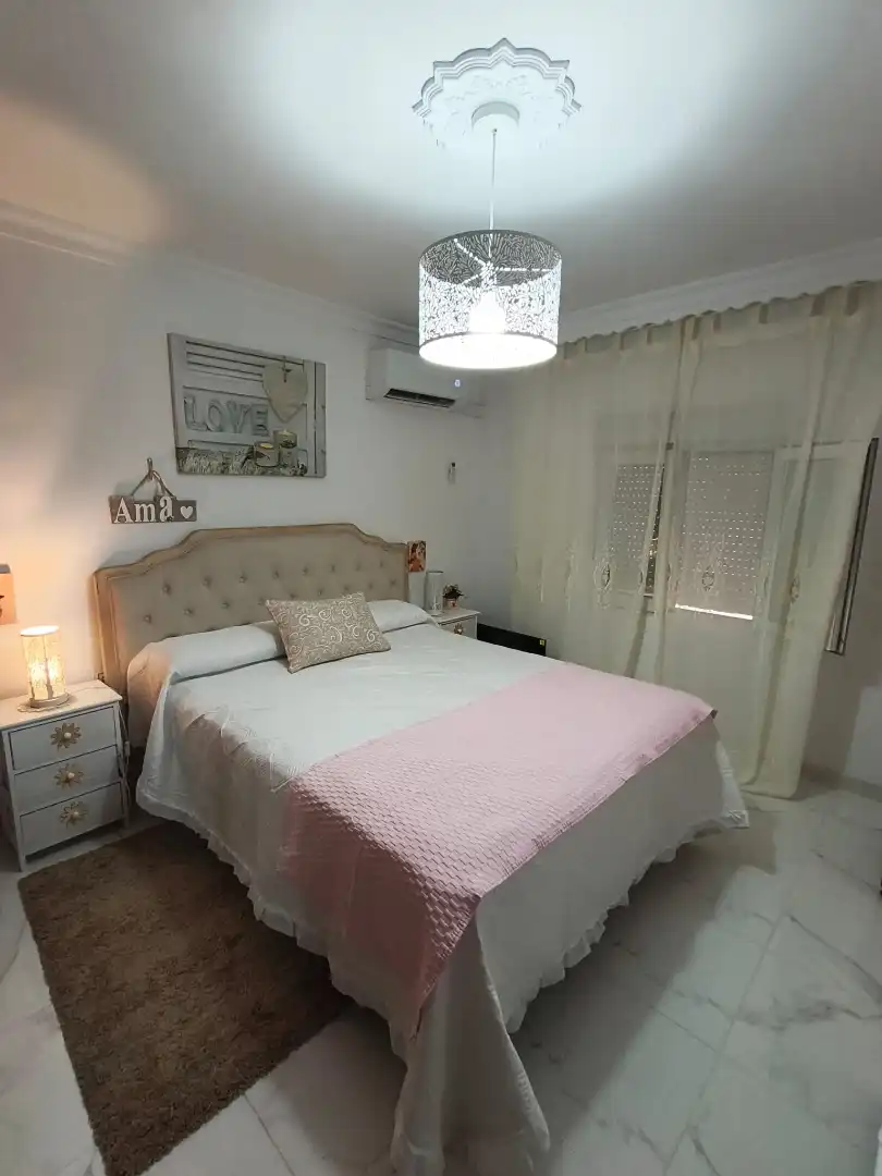 Habitación de Piso en venta en La Línea de la Concepción con Aire acondicionado y Amueblado