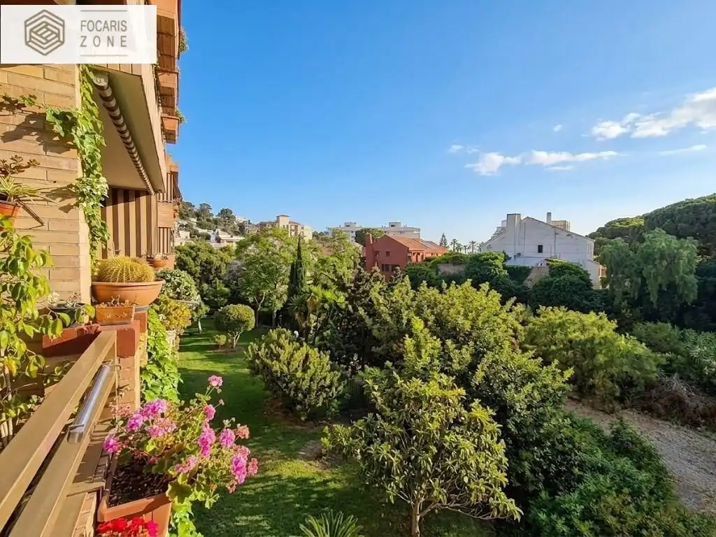 Jardín de Piso en venta en Málaga con Aire acondicionado, Calefacción y Jardín privado