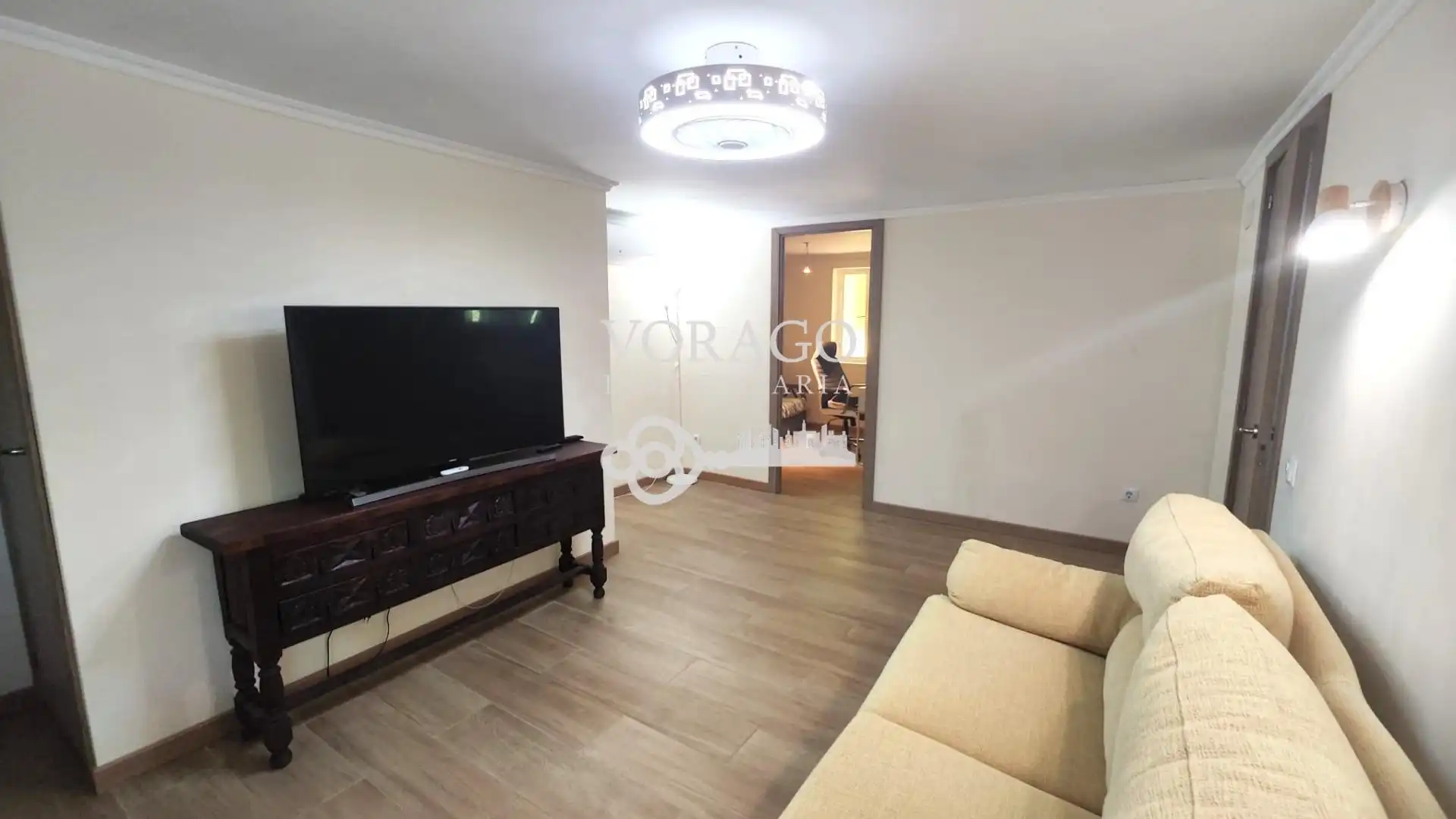 Sala de estar de Casa o chalet en venta en Torrejón del Rey con Aire acondicionado, Calefacción y Jardín privado