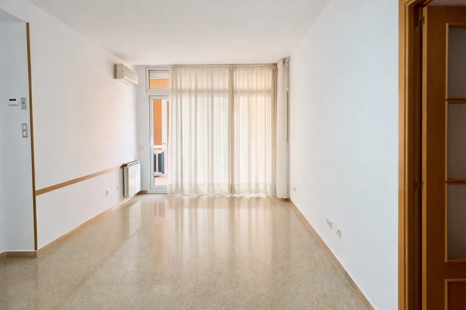 Wohnzimmer von Wohnung zum Verkauf in Figueres mit Klimaanlage, Heizung und Möbliert