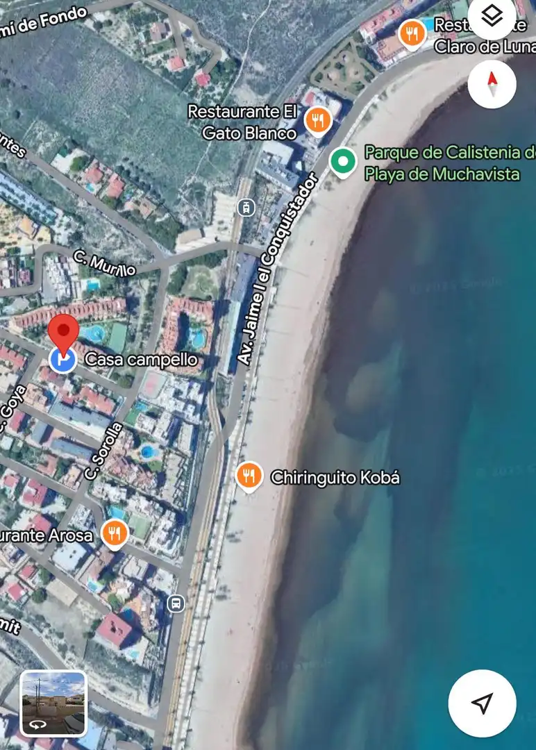 Vista exterior de Casa adosada en venda en El Campello amb Aire condicionat, Jardí privat i Terrassa