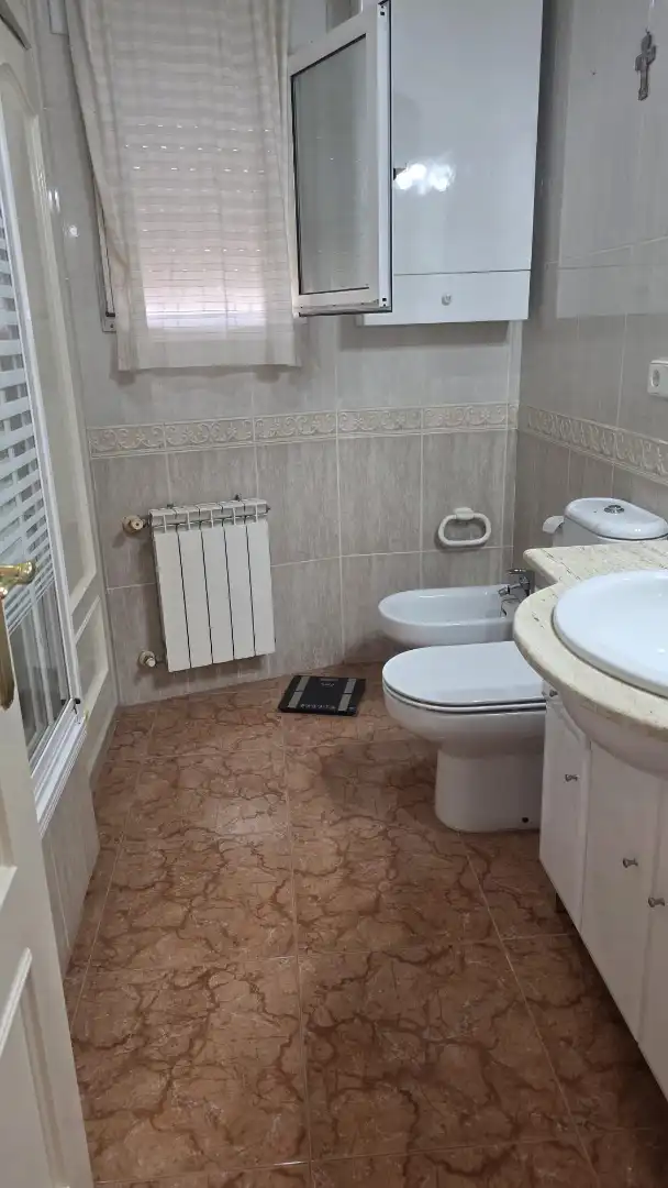 Badezimmer von Einfamilien-Reihenhaus zum Verkauf in San Javier mit Klimaanlage, Heizung und Privatgarten