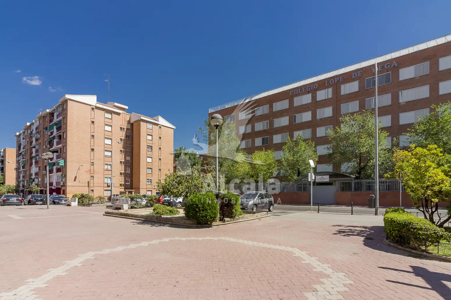 Vista exterior de Pis en venda en Alcalá de Henares amb Aire condicionat, Calefacció i Terrassa