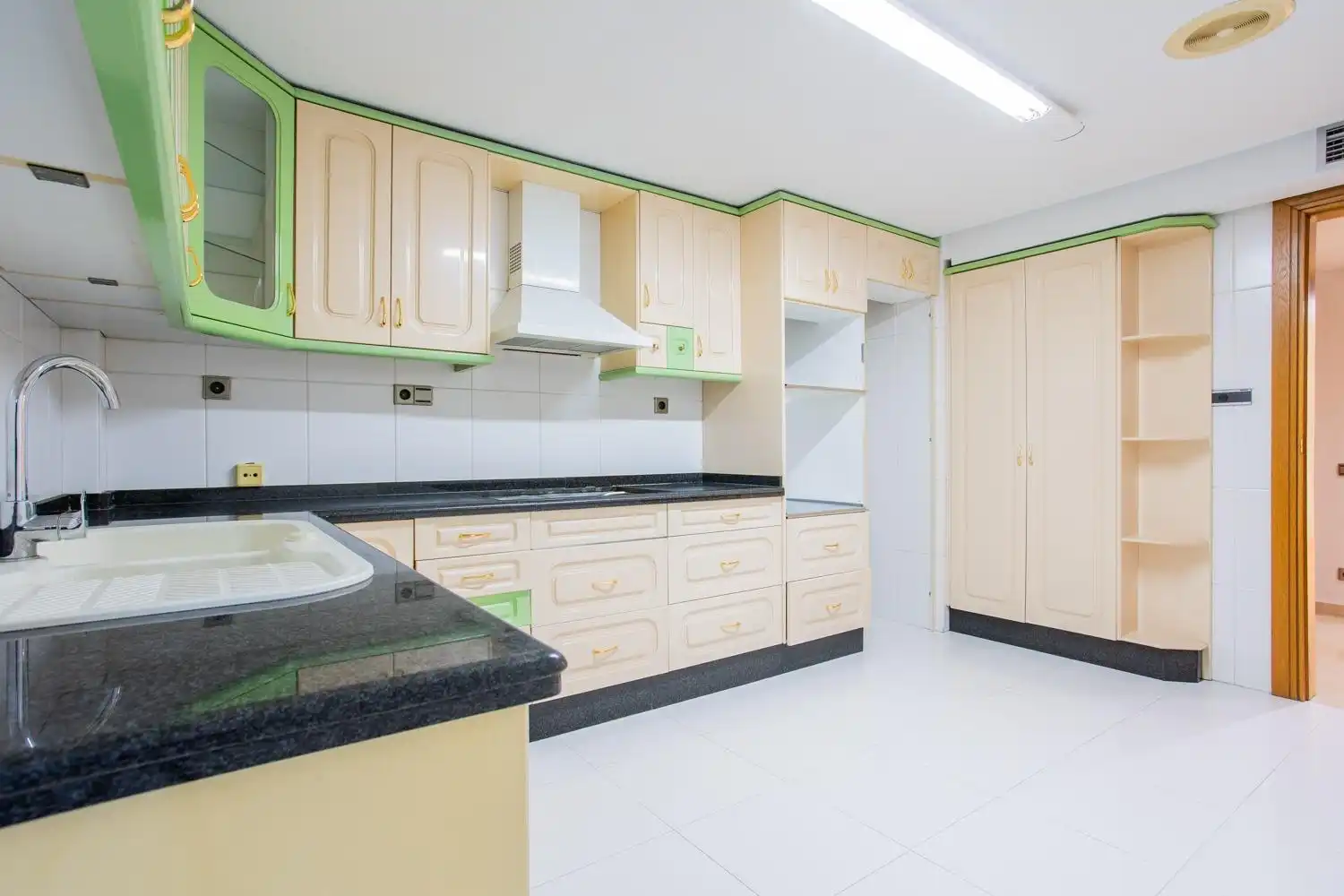 Kitchen of Flat for sale in Murcia  with Air Conditioner, Terrace and Storage room