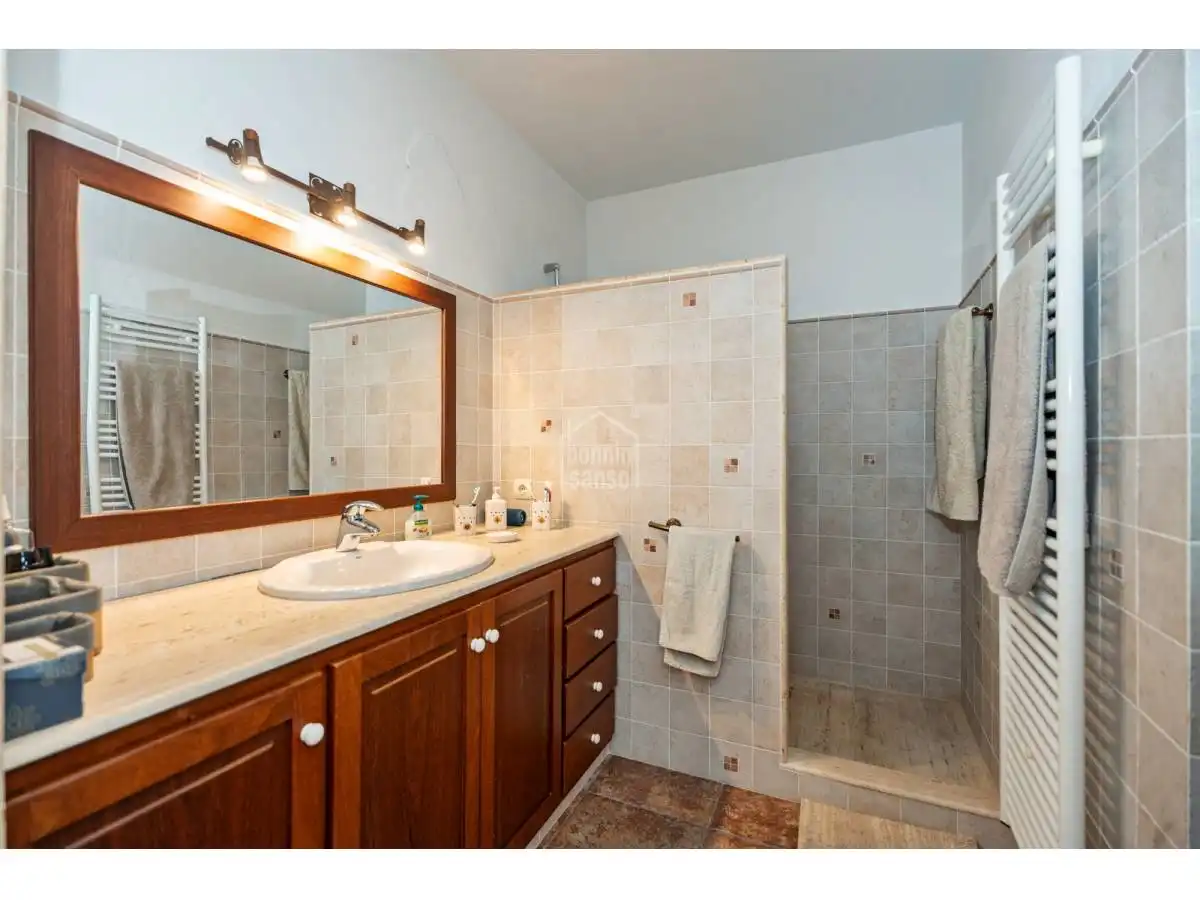 Baño de Casa o chalet en venta en Es Mercadal con Calefacción, Jardín privado y Terraza